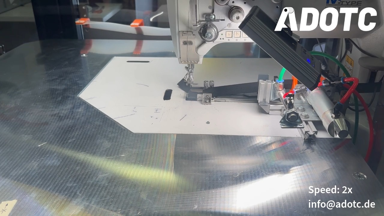 Automatisiertes Einfassen im Roboternähsystem von ADOTC – weitere Ansicht